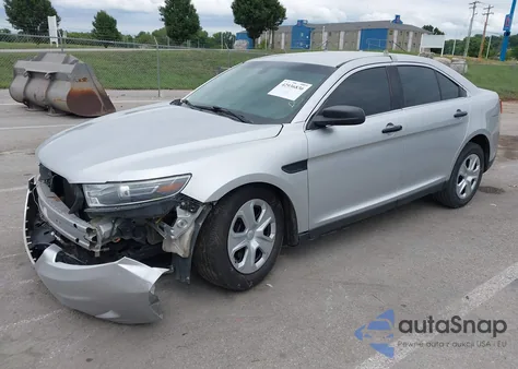 2017 Ford Police Interceptor z USA, uszkodzony, nr VIN 1FAHP2L82HG126834